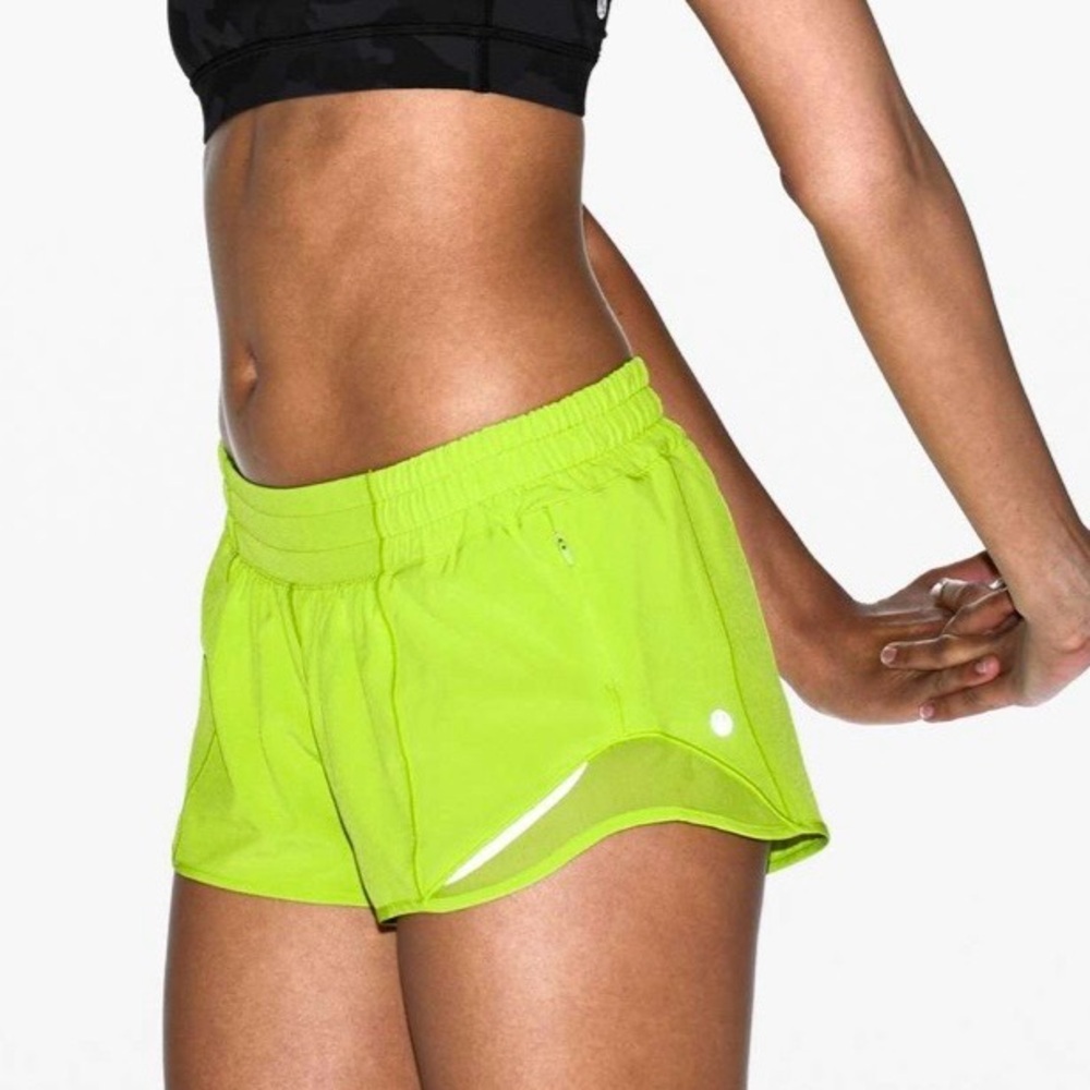 2019 Lululemon Hotty Hot Short II 2.5” – Lime Pop Retired Edition Size 8